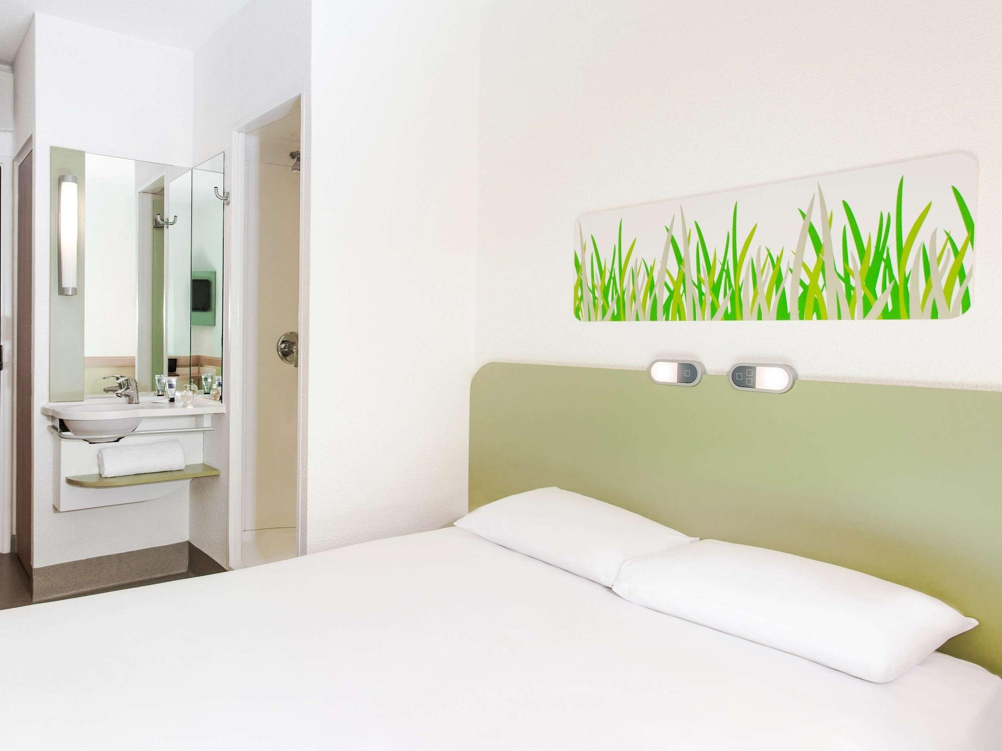 ibis budget London Hounslow Eksteriør bilde