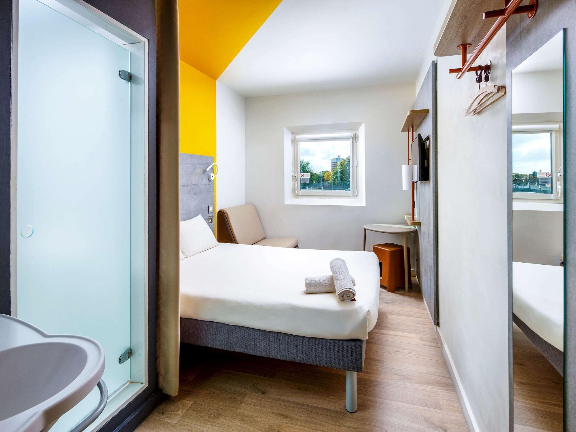 ibis budget London Hounslow Eksteriør bilde