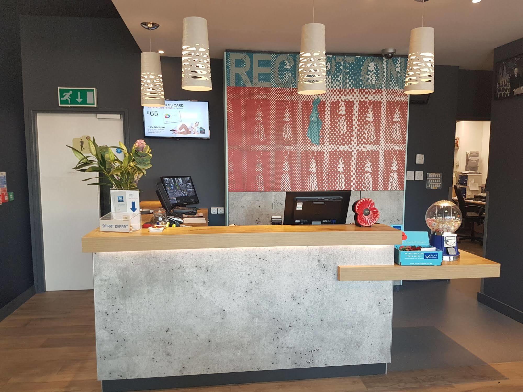 ibis budget London Hounslow Eksteriør bilde