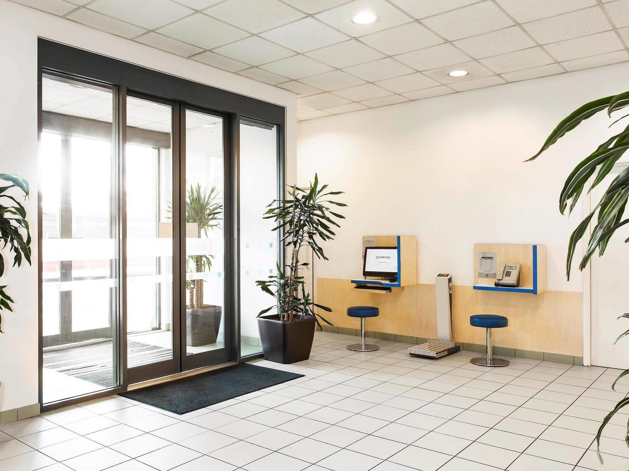 ibis budget London Hounslow Eksteriør bilde